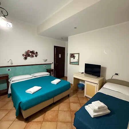 Dormo Da Lia Borgo San Nicola Gasthof Mandra Capreria